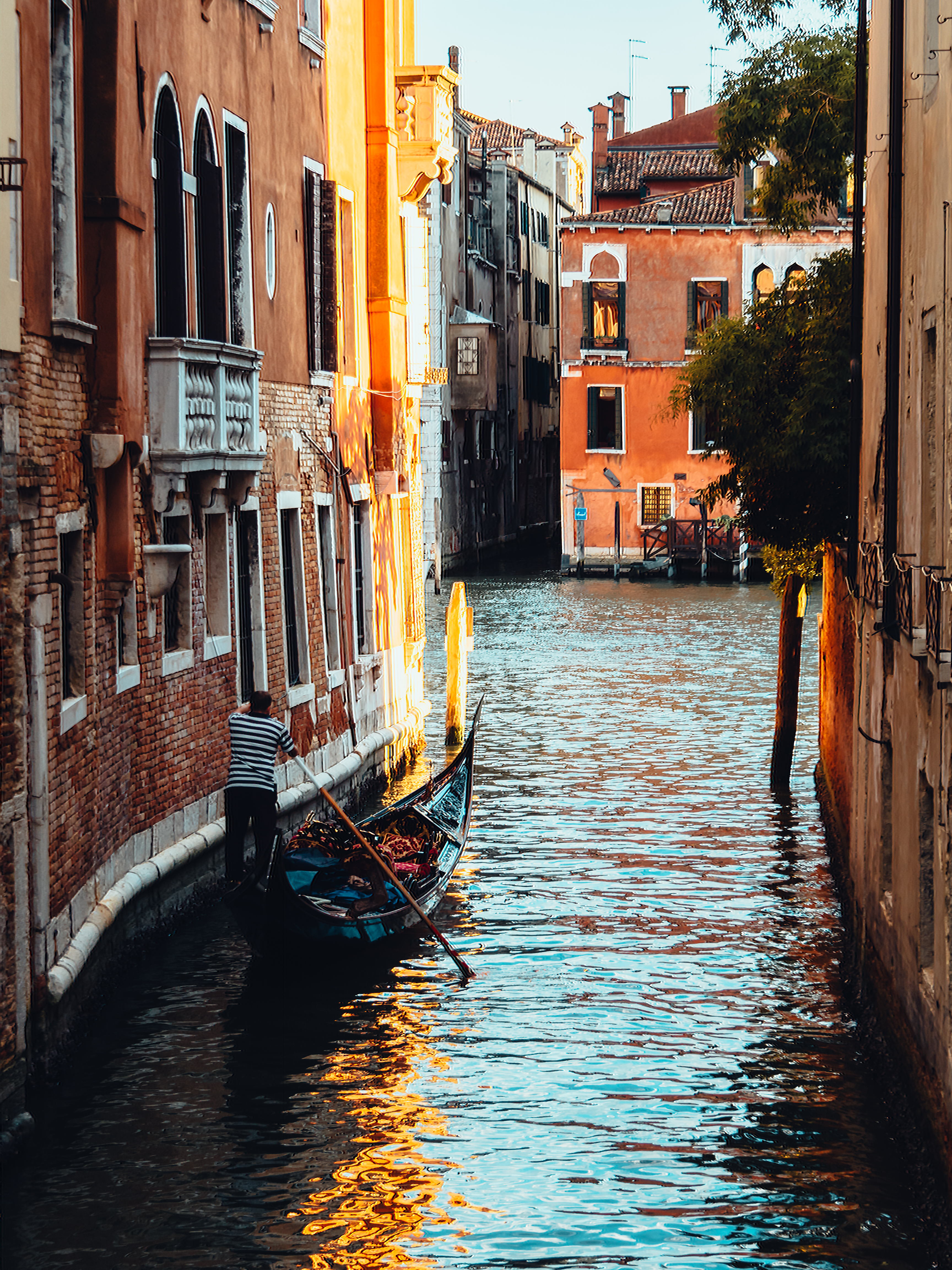 水の都ヴェネツィア観光1日目 幻想的な夕焼けと夜景 インドア人事のこだわり