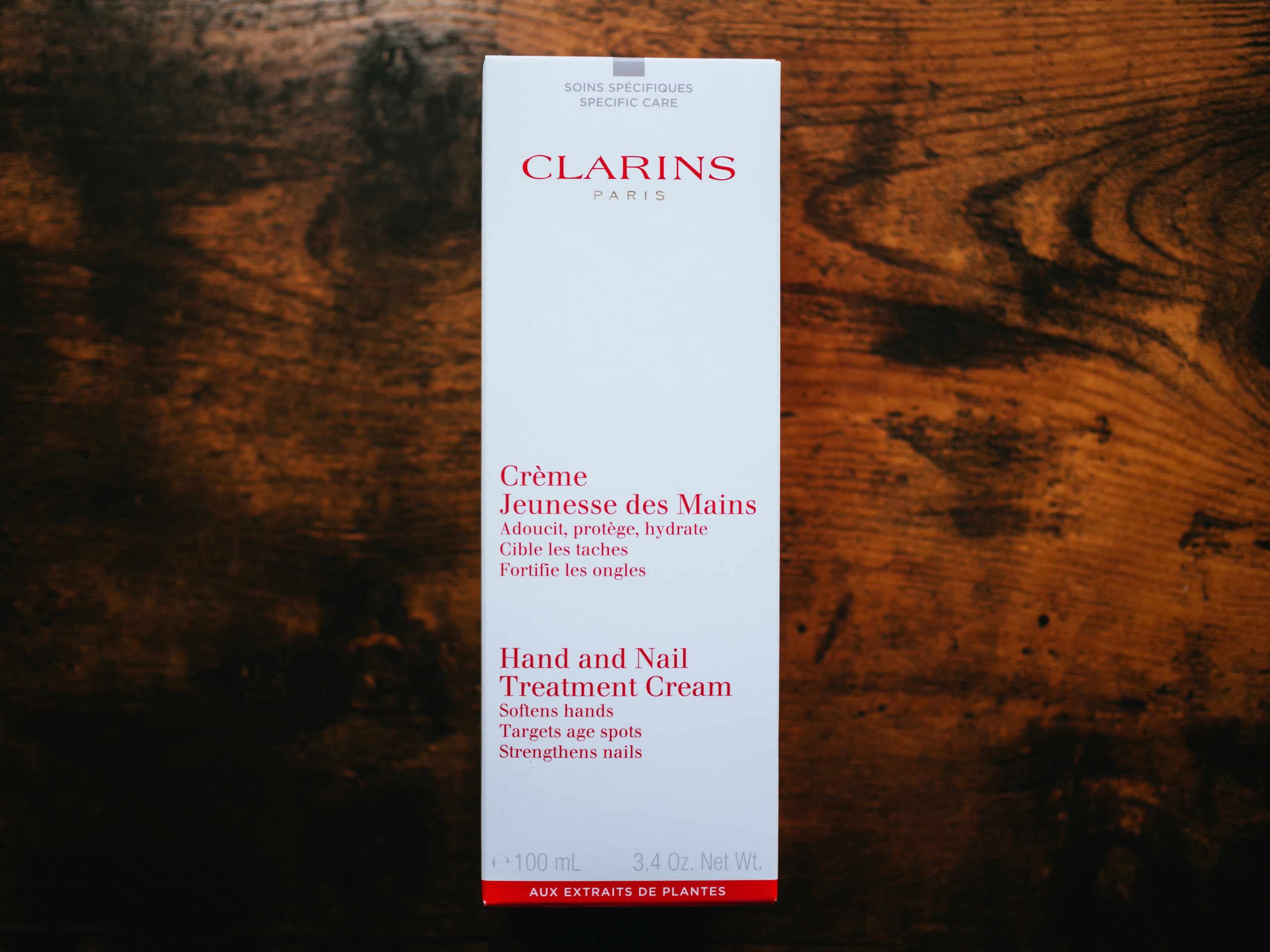 CLARINS(クラランス)｜爪まで潤す「ハンド／ネイル トリートメント クリーム」購入レビュー - インドア人事のこだわり。