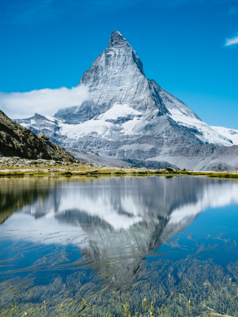 スイス｜夏のツェルマット観光。マッターホルンを横目にトレッキングと湖巡り。