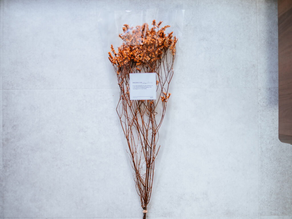 LSA International｜ハンドメイドの一輪挿し（花瓶、フラワーベース）で花を飾る
