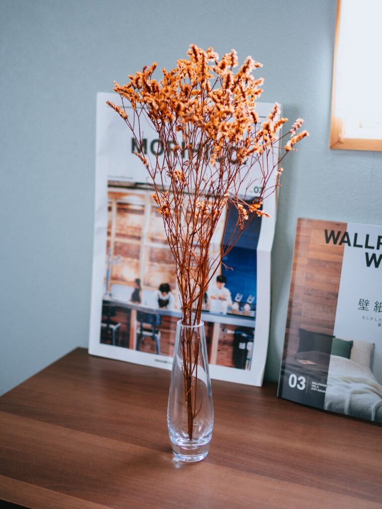 LSA International｜ハンドメイドの一輪挿し（花瓶、フラワーベース）で花を飾る