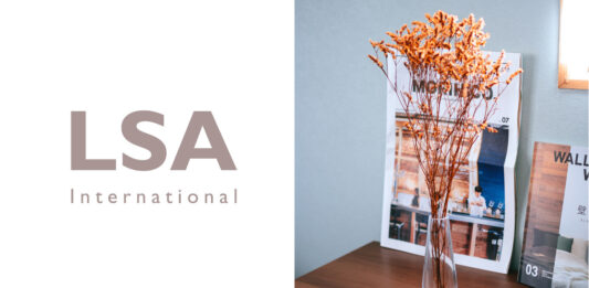 LSA International|ハンドメイドの一輪挿し(花瓶、フラワーベース)で花を飾る LSA International|ハンドメイドの一輪挿し(花瓶、フラワーベース)で花を飾る