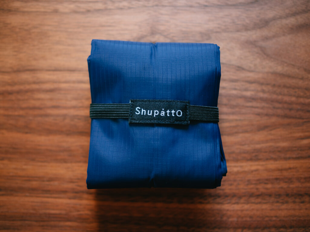 【レビュー】Shupatto(シュパット)｜畳むのが簡単で使いやすいエコバッグ「コンパクトバックドロップ」