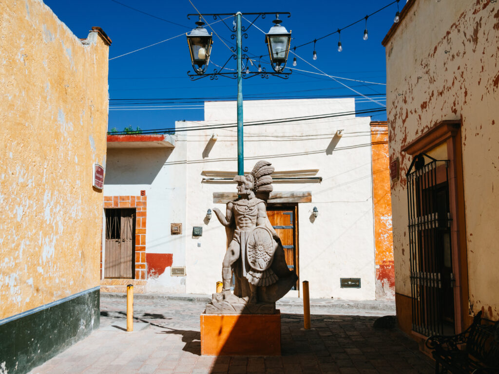 メキシコ｜一枚岩「ペニャ・デ・ベルナル」と街並みを日帰り観光