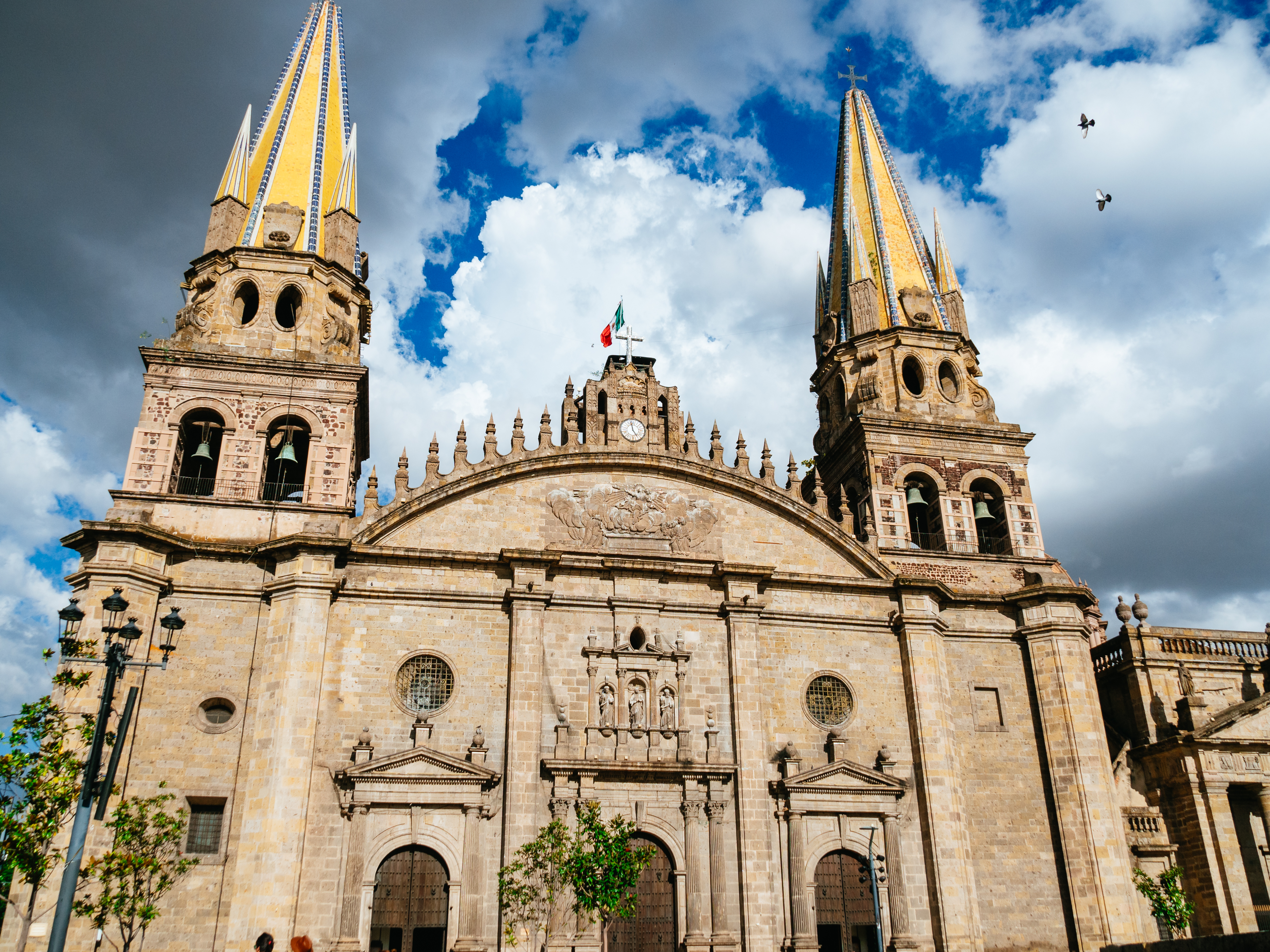 グアダラハラ大聖堂(Catedral de Guadalajara (Catedral Basílica de la Asunción de María Santísima))
