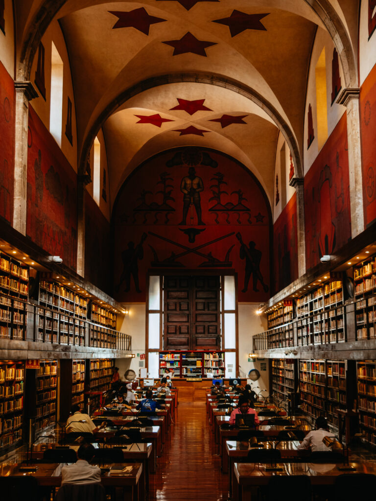 グアダラハラ公立図書館（Biblioteca Iberoamericana Octavio Paz）