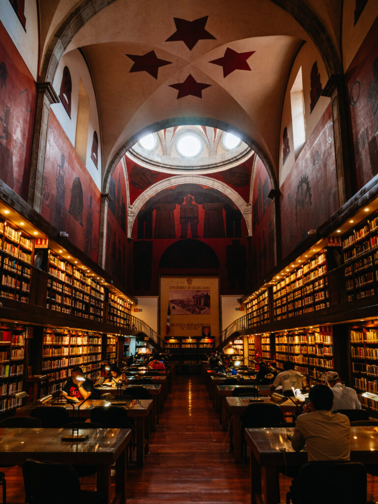 グアダラハラ公立図書館（Biblioteca Iberoamericana Octavio Paz）