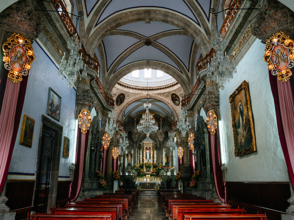 孤独の聖母聖堂（Santuario Nuestra Señora de la Soledad）