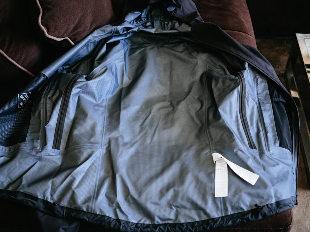 【レビュー】MONTURA（モンチュラ）｜人と被らないシェルジャケット「MAGICA GTX PRO」