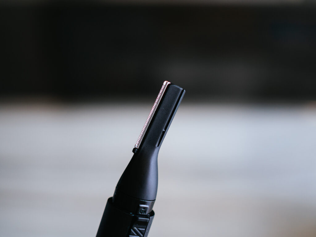 【レビュー】AUGER(オーガー)|眉、鼻、産毛に1本でマルチに使える電動トリマー