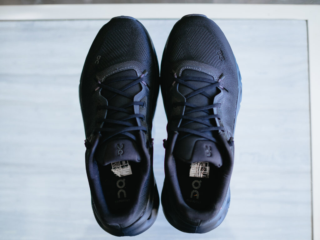 【レビュー】On(オン)|旅行のお供シューズ。快適にたくさん歩ける「Cloudtilt」