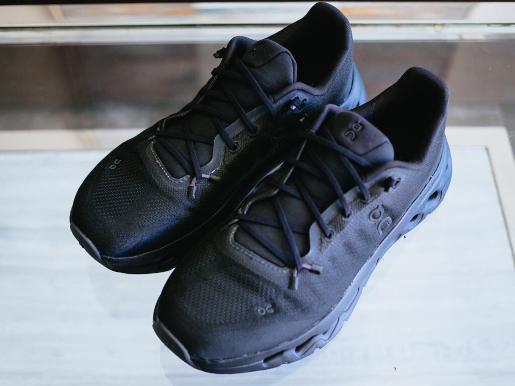 【レビュー】On(オン)|旅行のお供シューズ。快適にたくさん歩ける「Cloudtilt」