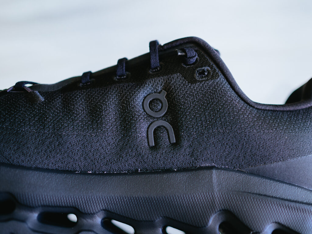 【レビュー】On(オン)|旅行のお供シューズ。快適にたくさん歩ける「Cloudtilt」