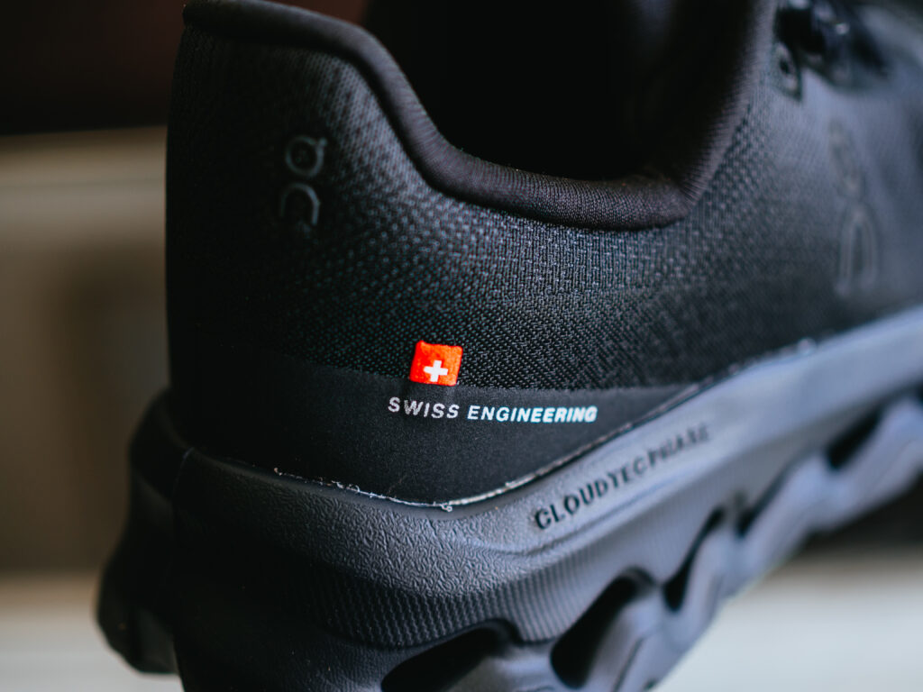 【レビュー】On(オン)|旅行のお供シューズ。快適にたくさん歩ける「Cloudtilt」