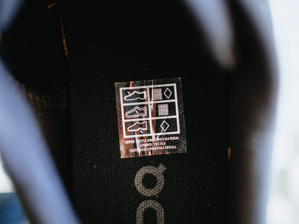 【レビュー】On(オン)|旅行のお供シューズ。快適にたくさん歩ける「Cloudtilt」