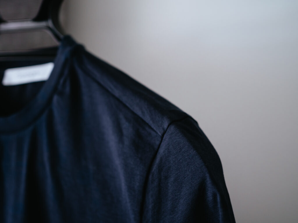 【レビュー】Cruciani（クルチアーニ）｜ストレッチ素材のクルーネックTシャツ